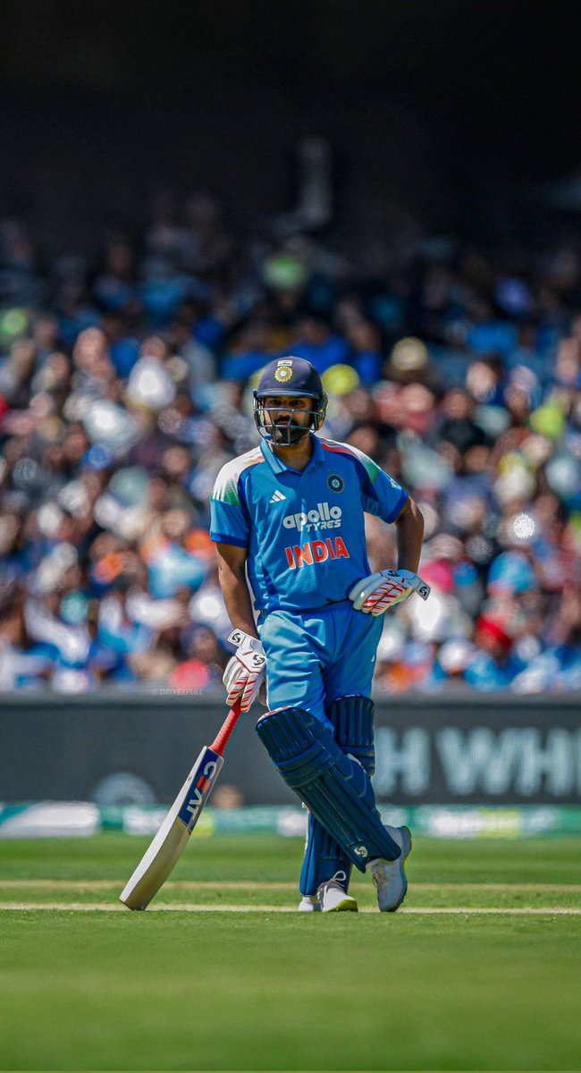 RupakSaikia357's tweet image. #Hitman is 🔙 
#RohitSharma
#INDvsAUS3rdODI
#Century 💯