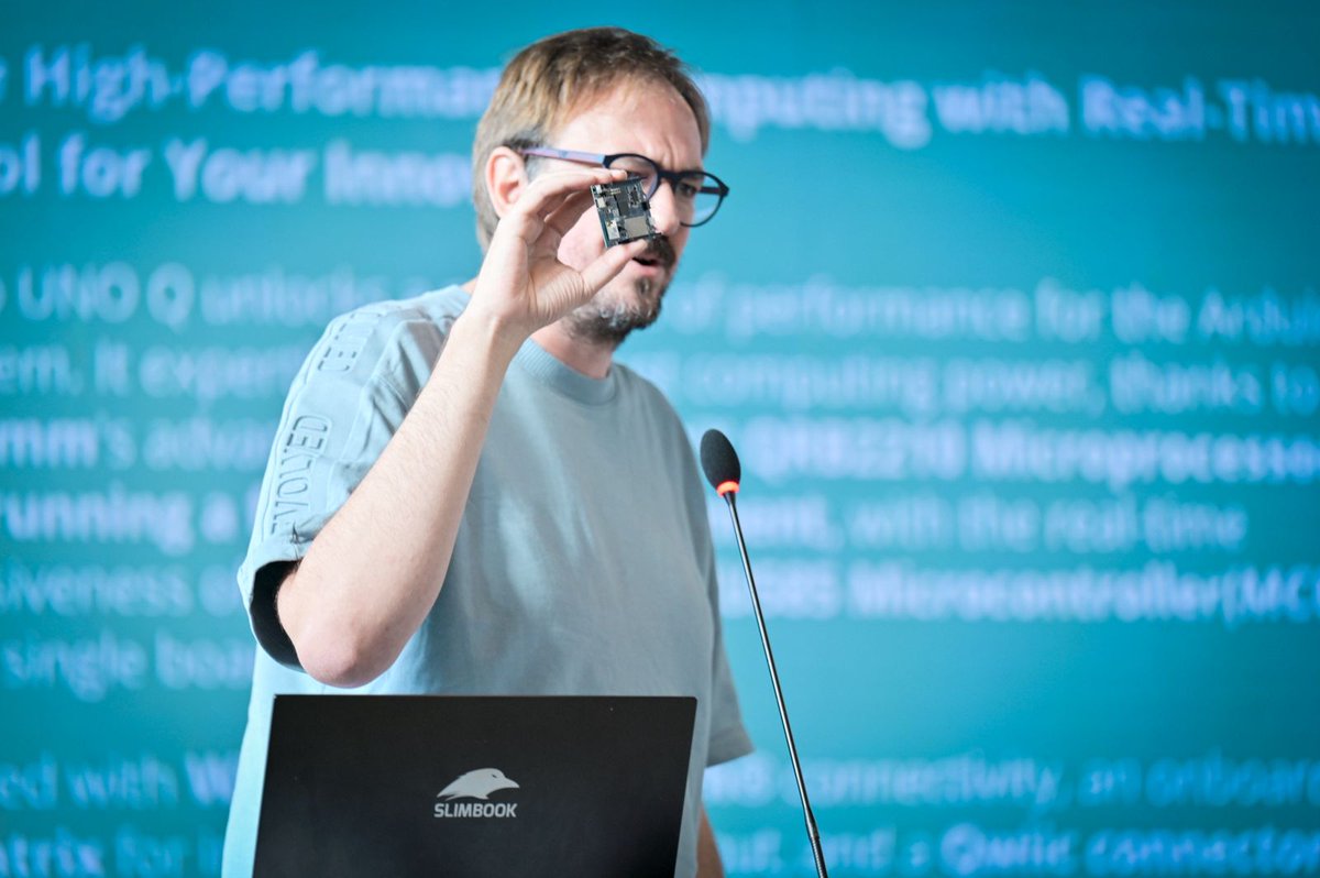 flosskosova's tweet image. 🔴 Happening now at #SFK2025!
Julián Caro Linares from @arduino is live with “Play Like a Goat: The Importance of Creating Silly Projects.”
A fun reminder that making isn’t just about building,  it’s about creativity, curiosity & joy. 🐐💡
#MakerCulture #OpenSource