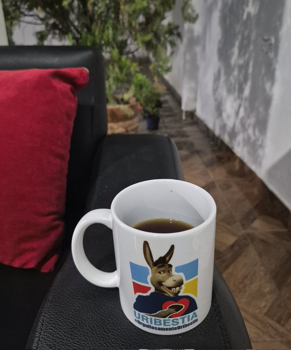 ☀️¡Buenos días, mi gente linda!

Disfruta este sábado con calma, fe y alegría.
Que el amor de Dios ilumine tu hogar. 🏡🙏

¡Feliz Sábado! 
Para Todos 🤗

Ya ta’ el café ☕