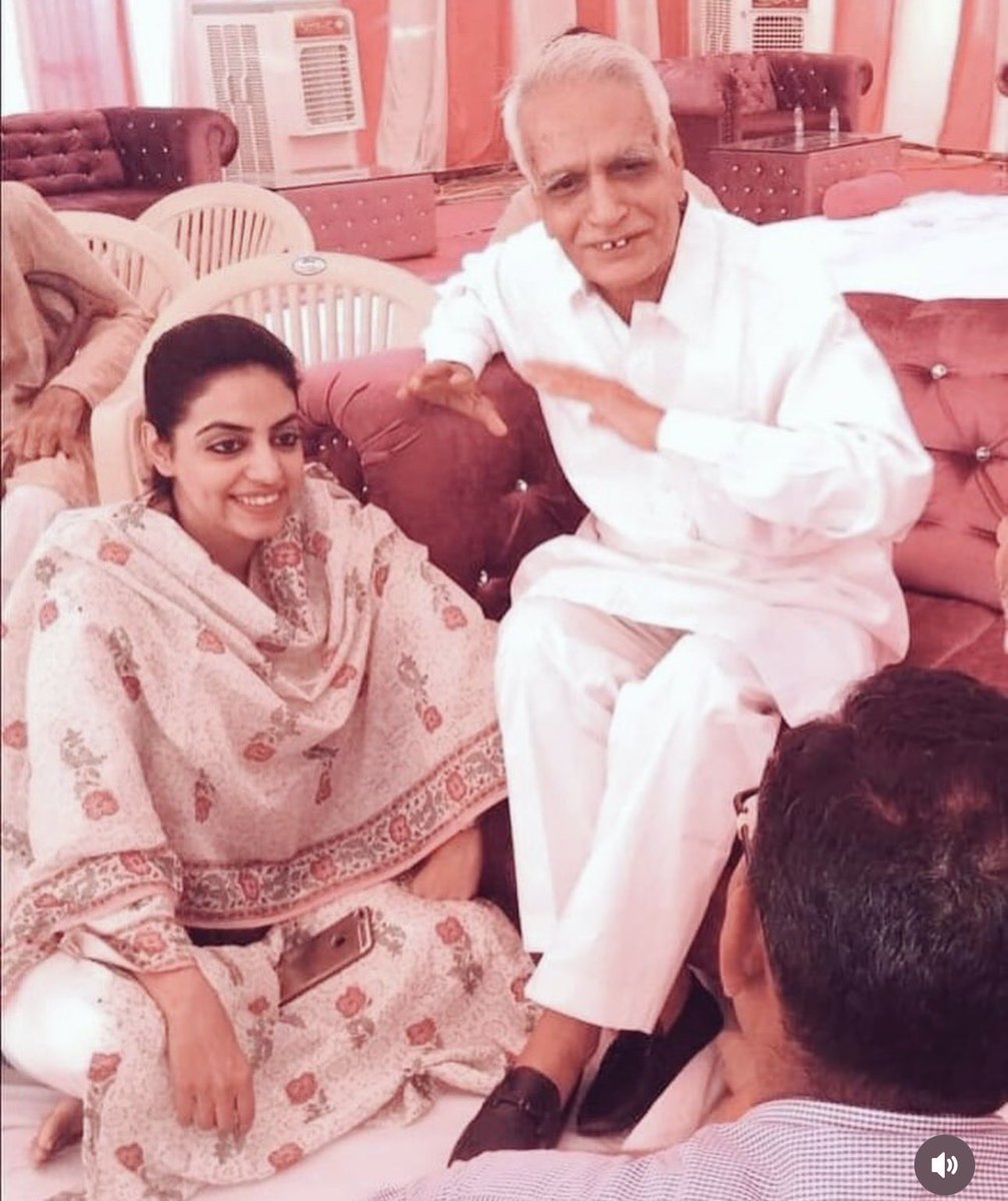 राजनीति की इस भीड़ में जो सच्चाई की आवाज़ बनकर उभरती हैं,
वो हैं मेरी प्यारी मित्र – दिव्या मादरेणा जी।
राजस्थान कांग्रेस की शान, महिलाओं की मज़बूत पहचान,
और एक ऐसी जननेत्री जो जनता के दिलों में बसती हैं। 
आपको जन्मदिन की अनेक अनेक शुभकामनाएँ । <a href="/DivyaMaderna/">Divvya Mahepal Madernna</a>