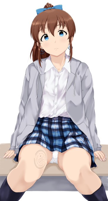 ( P◜◡◝ )<白色を選ぶ、君が天才!🍞 