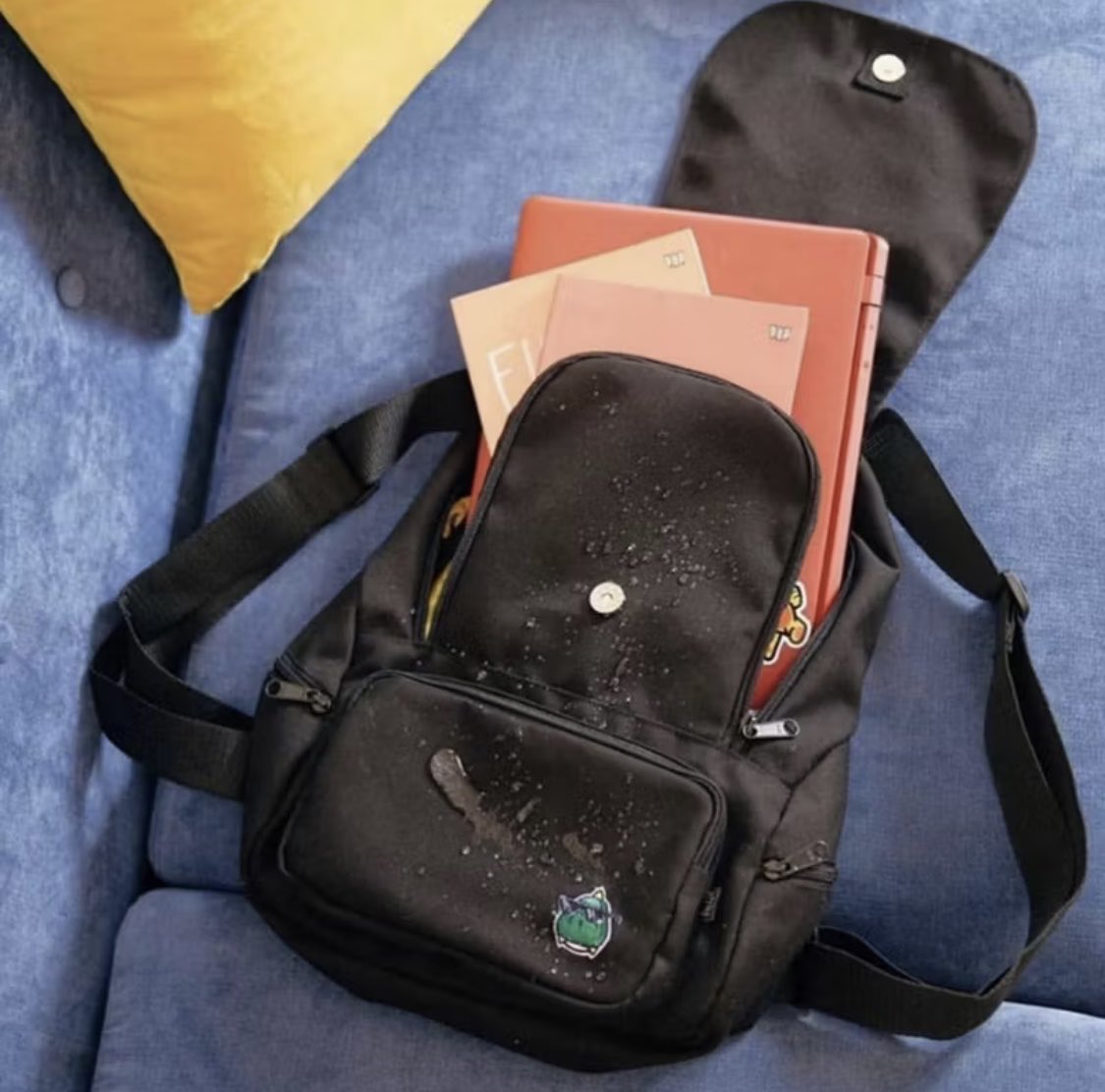 inavvery's tweet photo. ✨PRELOVED✨
Tas Ransel CRSL masih baru, good condi, dijual karna laptop ku 15inch jadi ga muat huhu
link oren : https://t.co/hZSPJ1jlIr https://t.co/zrucSrRsUT