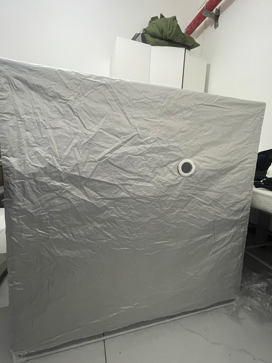 鱼鱼鸟洞箱🕳️已安装完毕

🕓预定上线时间：明天下午4点-晚上9点
🏠地点：贵州金融城
希望各位友友们来给鱼鱼捧场哦
也算是鱼鱼感谢各位粉丝宝宝破千的福利吧
（具体到时候发定位）