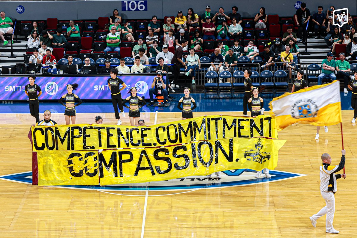 SALINGGAWI, YELLOW JACKETS HIGHLIGHT UST'S 3Cs IN MESSAGE VS 'CO-RRUPTION'

LOOK: The UST Salinggawi Dance Troupe and UST Yellow Jackets showcase the Thomasian core values — compassion, competence, and commitment (the "3Cs") — on a banner during their halftime anti-corruption