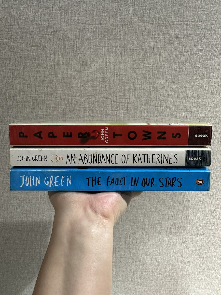 butterflymd_'s tweet image. Hii! I’m selling my pre-loved books. If you’d like something just send me a PM here. 🫶🏻  #prelovedbooks