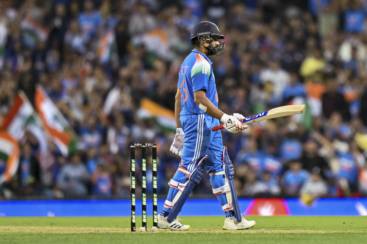 Oldest Indian to Score Hundred in ODI

38yrs 327d - Sachin Tendulkar 
38yrs 178d - Rohit Sharma* 
38yrs 113d - Sunil Gavaskar

#AUSvIND