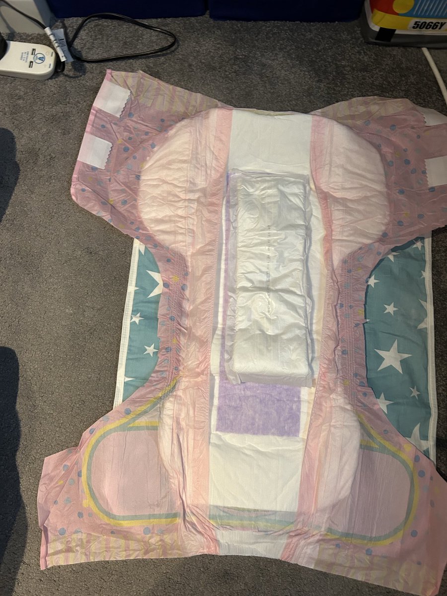 Morning All! 
My last order came the other day Halloween onesie and two more joggers because I love joggers. 
Today I’m wearing Unicorn Nappy and booter! 
Have a nice weekend all!