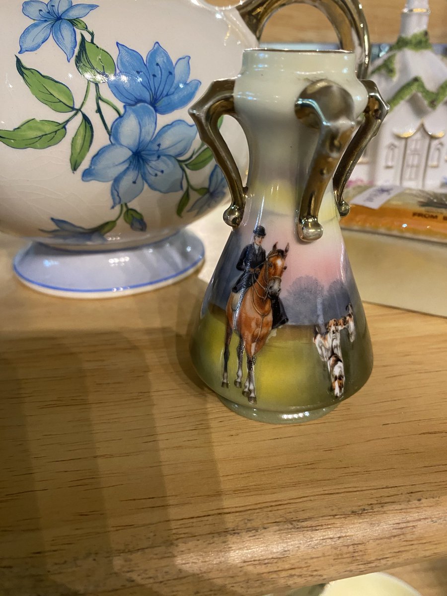 bluestone135's tweet photo. #Ripon #Harrogate Ripley Antique and Vintage fair at town hall near Harrogate 9am to 3.30pm some lovely items to see and buy this Saturday 25 and 26 October 2025 https://t.co/lHGnDvCwCi