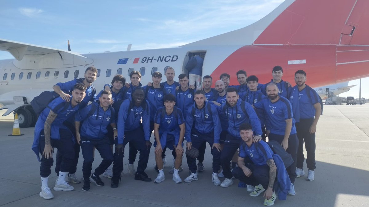 atporcuna's tweet photo. ✈️Destino Melilla 

A por los 3️⃣

#VamosPorcuna https://t.co/7TiTeGGZlT