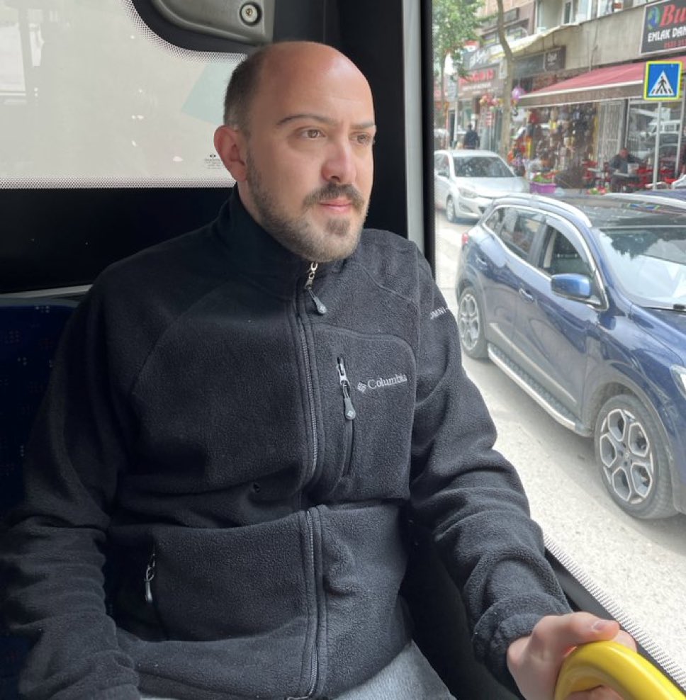 Tayvan'da bilim insanları, 3 haftada saç çıkardığı belirtilen serum geliştirdi.

• Serumun gelecekte reçetesiz şekilde satılması hedefleniyor.