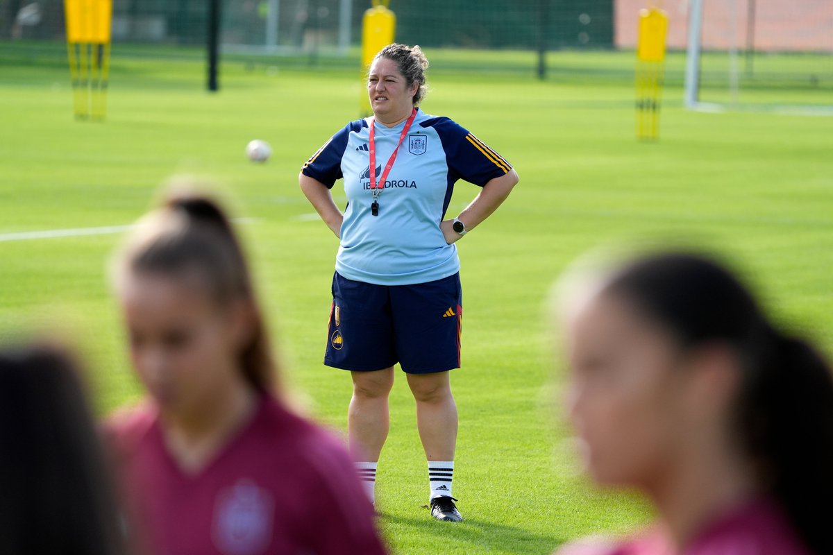 ℹ️ La <a href="/SEFutbolFem/">Selección Española Femenina de Fútbol</a> sub-17 de Mila Martínez quiere seguir con su pleno de triunfos en el #U17WWC

Mucha suerte 🤜🤛

🇨🇮 Costa de Marfil 🆚 España 🇪🇸
⌚️ 15 H
🏟️ Academy Football Mohammed VI
📺 <a href="/teledeporte/">Teledeporte</a>  

#EntrenadoraRFEF | #NuestraBase