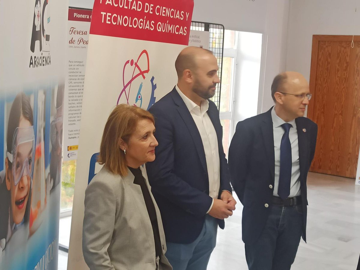 🔬✨ ¡La ciencia sale a la calle en Argamasilla de Calatrava!
La FCTQ de la <a href="/uclm_es/">Universidad de Castilla-La Mancha</a> ha sido protagonista en la 2ª edición de #ARGACIENCIA, acercando la investigación a escolares con talleres, experimentos y divulgación científica.
