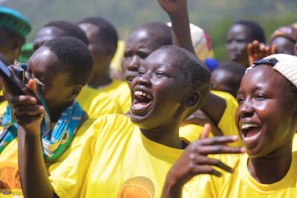 𝐄𝐌𝐘𝐎𝐎𝐆𝐀
 
The <a href="/GovUganda/">Government of Uganda</a> has so far disbursed a total of Shs.1,010,000,000= to 33 Emyooga SACCOs with 5,659 members, as a way of transforming their livelihood.

#UgVotes2026 
#ProtectingTheGains 
#WhyUgStillNeedsM7