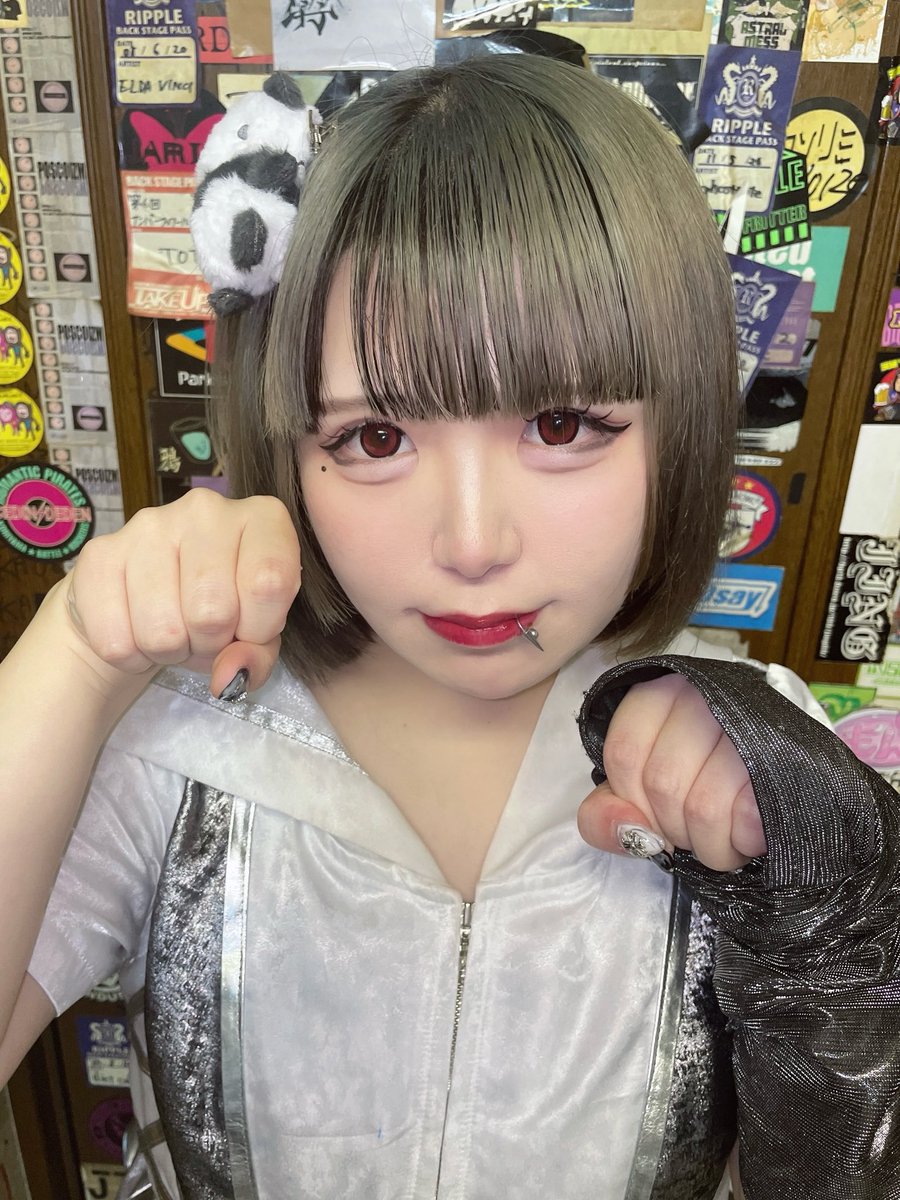 lilia_nemuriumi's tweet image. 麗時
Fioデビューおめでとう!お疲れ様!
アルテリアは妹グループができてお姉さんになりました( *¯ ꒳¯*)
リリア力を合わせて頑張っていくぞ〜🔥
明日は山形です、来るよね〜?!!
 #凛々しくも臨界に咲くARTERIA
 #地下アイドル