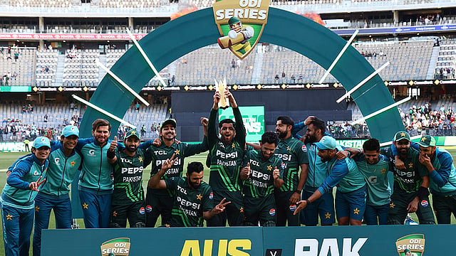Beating Australia in Australia is not a piece of cake for everyone. ✌🏼🇵🇰❤️