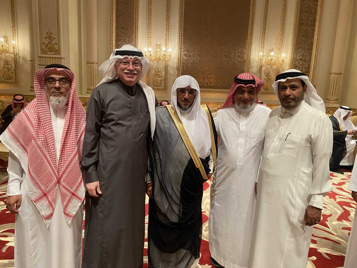 omarbaoom's tweet photo. أفراح آل الرضوان و آل عسيري
مشاركة أفراح أخينا الشيخ رضوان بن حسن الرضوان   
في زواج إبنه عبدالله في أجواء من الابتهاج و الفرح 
تخلل الحفل الطرب الشعبي 

اللهم بارك لهما وبارك عليهما واجمع بينهما في خير https://t.co/Q6OWinYrNH