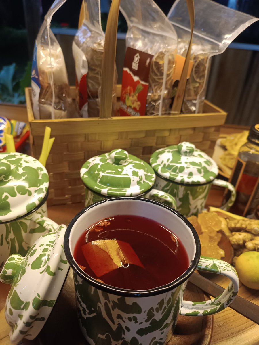 Introducing our new logo... Jreng jreng... 
#JogloSemilir
#JogloSemilirDampit
#KulinerMagelang