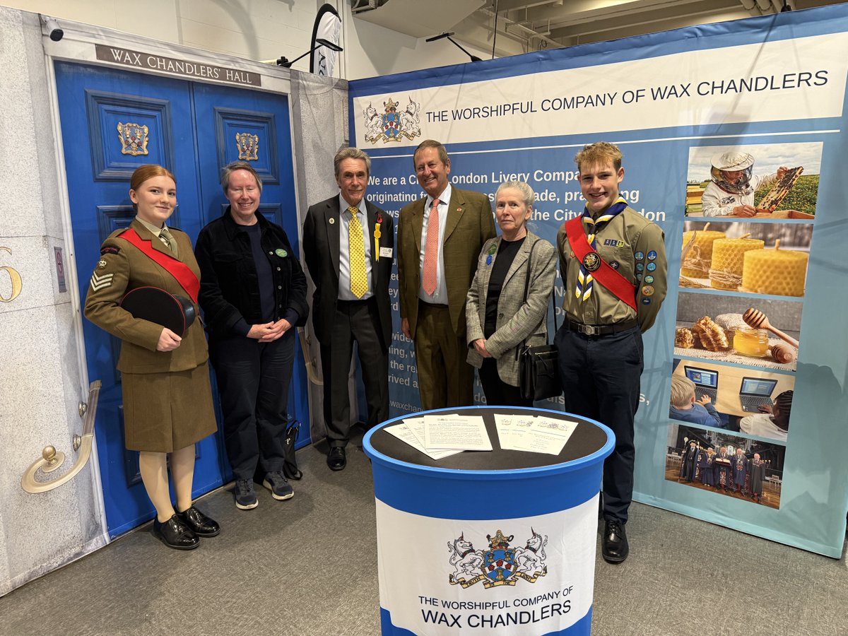Delighted to welcome <a href="/SLieutenancy/">Surrey Lieutenancy</a> and Cadets to the Wax Chandlers’ stand at the 2025 National Honey Show ⁦<a href="/MastrWaxChandlr/">Master Wax Chandler</a>⁩