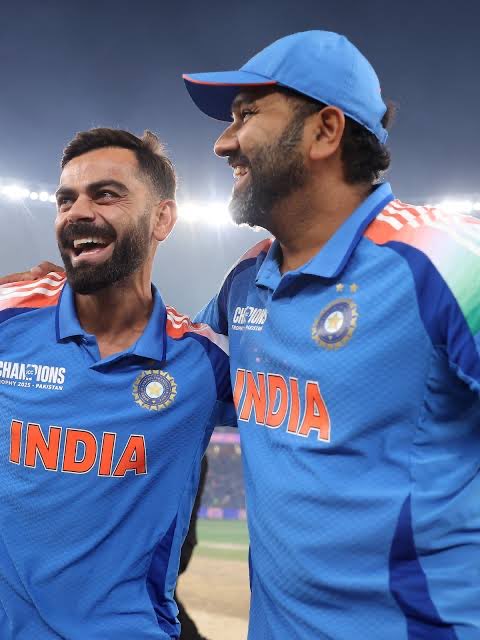 #roko #INDvsAUS 

Wo soch rahe the hum resign deinge
Par hum to long service wale employee hain 😈😂