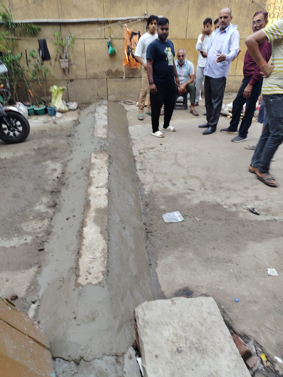 ManishChadhaBJP's tweet image. जनता की समस्याओं को तुरंत संज्ञान में लेते हुए 350 झुग्गी के पास रिपेयर का कार्य कराया

मेरा काम ही मेरी पहचान है 
जनता की सेवा करना ही मेरा लक्ष्य है।।
#NarendraModi #JPNadda #BansuriSwaraj #RekhaGupta #VirendraSachdeva  #ManishChadhaBJP #हमारा_संकल्प_विकसित_दिल्ली