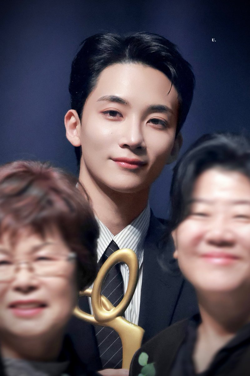 u_yjh1004's tweet image. 251023 
#정한 #윤정한 #JEONGHAN
#ジョンハン 
#세븐틴 #SEVENTEEN