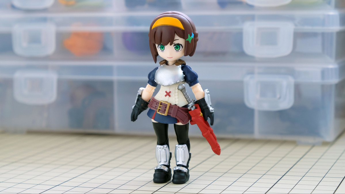 海賊ベルトと鞘付きスティレットは、ガシャポンクエストの初期スケッチの段階であったんだな。

数年越しに再現出来たよ。

#リンクトラベラーズ
