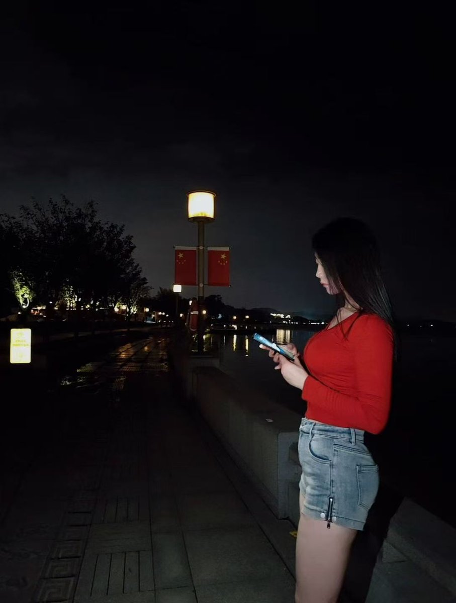 隔壁老王 tweet media