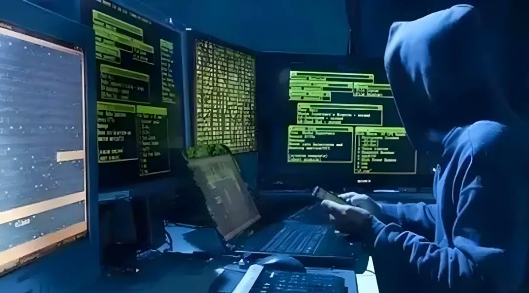 BREAKING:
2/
Take the Dongfeng-61 intercontinental ballistic missile showcased at this year's 80th anniversary Victory Day parade: its multiple independently targetable reentry vehicle (MIRV) nuclear warheads rely on timing from the BeiDou navigation system for accuracy.

Data