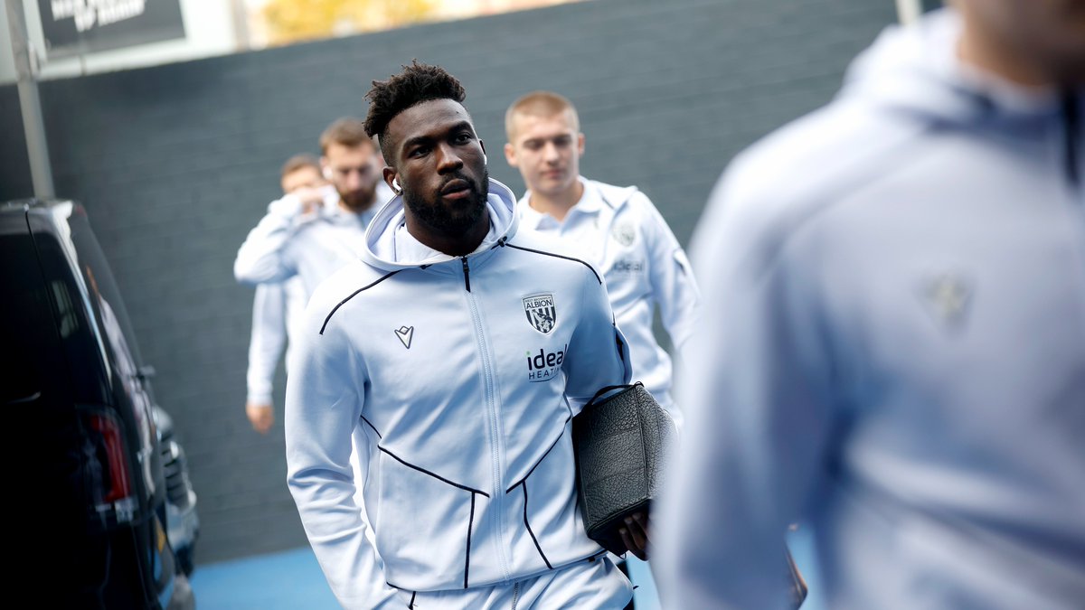 WBA's tweet photo. 👋📸 https://t.co/dGIMaKkuPz