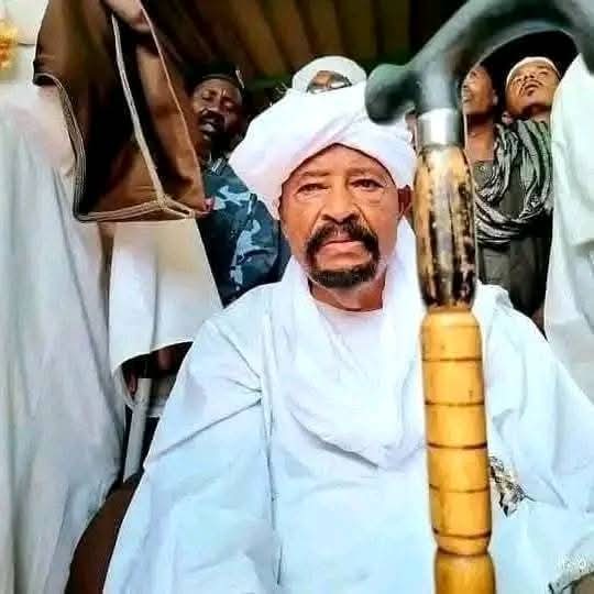 kabbashi18's tweet photo. "إنا لله وإنا إليه راجعون"
وفاة أمير ��مراء السودان الناظر / عبدالقادر منعم منصور ناظر عموم قبائل دار حمر...
يظل عمنا الناظر عبدالقادر منعم منصور أسد من أسود #كردفان_الغرة إذ ظل ثابتاً في بلده وارضه بعد أن دخلتها المليشيا ولم يبارحها شبر حتى وافته المنية..
نسأل الله له الرحمه https://t.co/0c9FXZtI0B