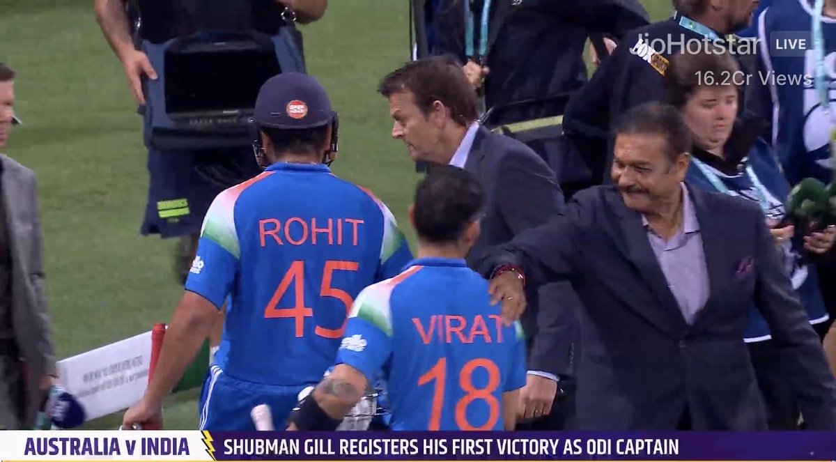 Gaurav (@k_gauravs) on Twitter photo Adam Gilchrist sends best wishes to Virat Kohli & Rohit Sharma for the 2027 World Cup 🇮🇳🏏✨
#INDvsAUS #RohitSharma𓃵 #ViratKohli #ViratKohli𓃵 Adam Gilchrist sends best wishes to Virat Kohli & Rohit Sharma for the 2027 World Cup 🇮🇳🏏✨
#INDvsAUS #RohitSharma𓃵 #ViratKohli #ViratKohli𓃵