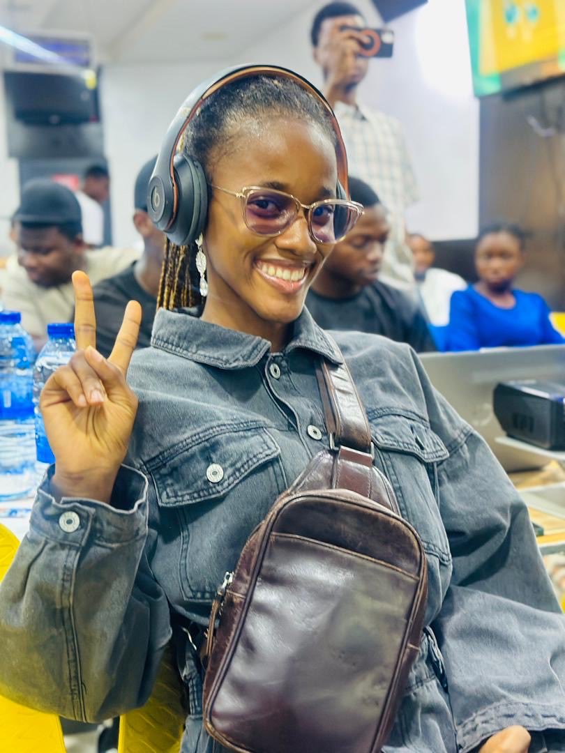 We are Active 💪🏾

Who's here 👀