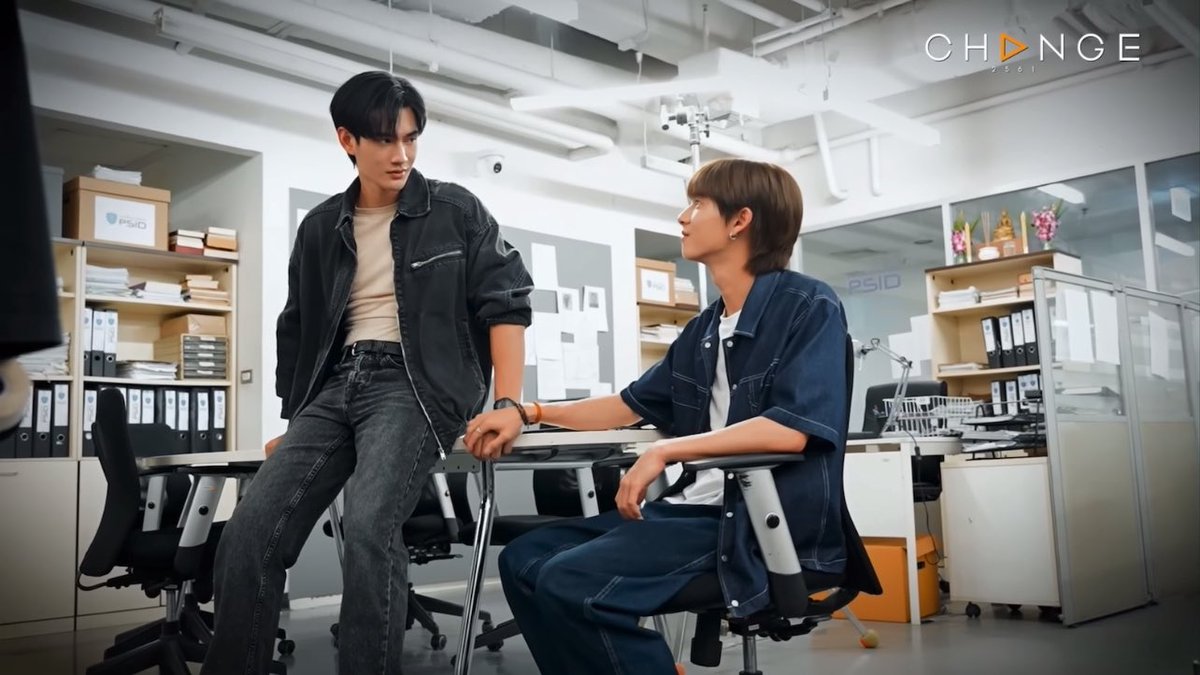 nojnep's tweet image. คนที่มีความสุขที่สุดในสมการนี้ได้แก่ พูห์กฤติน หนูไม่ต้องอะไรเลยก็มีพี่จ๋วยมาคอยดูแล คอยปกป้อง 🤧🤲🏻
#SIDESTORYสิงสาลาตายIntro3
᧔ #ppoohkt #pavelphoom #poohpavel ᧓