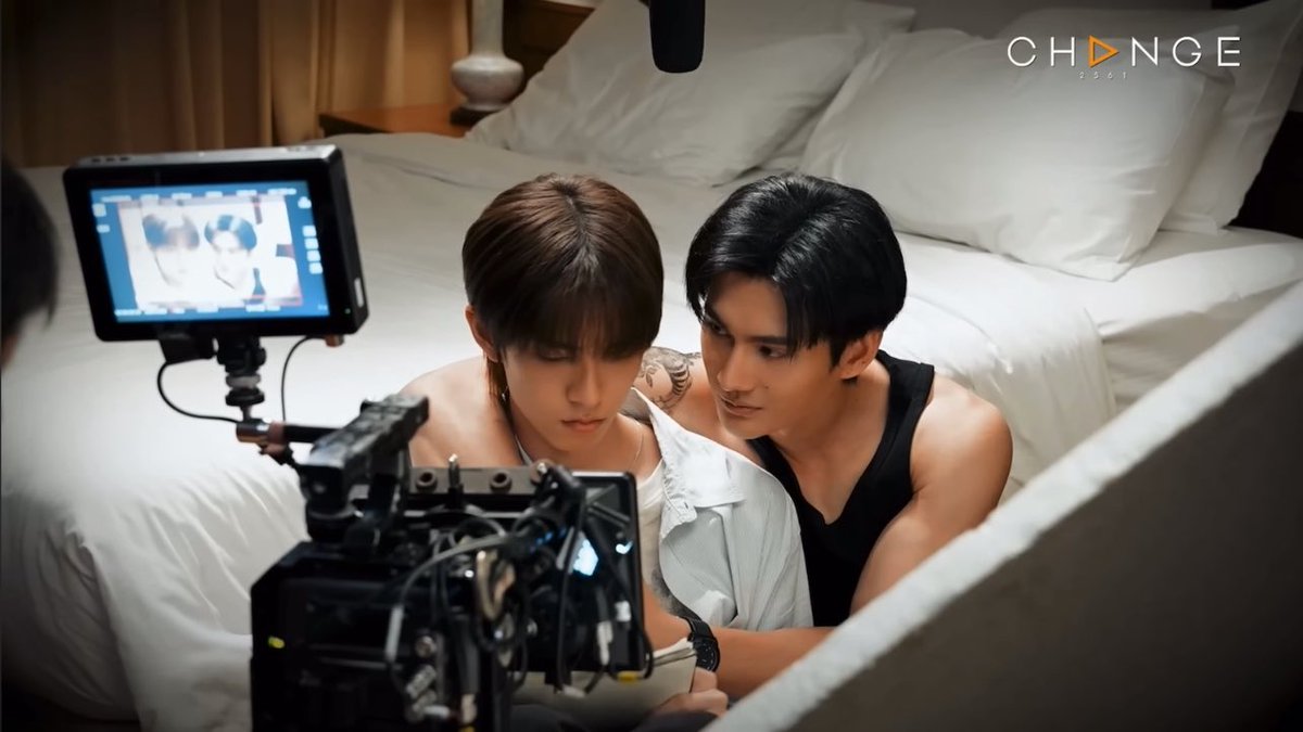 nojnep's tweet image. คนที่มีความสุขที่สุดในสมการนี้ได้แก่ พูห์กฤติน หนูไม่ต้องอะไรเลยก็มีพี่จ๋วยมาคอยดูแล คอยปกป้อง 🤧🤲🏻
#SIDESTORYสิงสาลาตายIntro3
᧔ #ppoohkt #pavelphoom #poohpavel ᧓