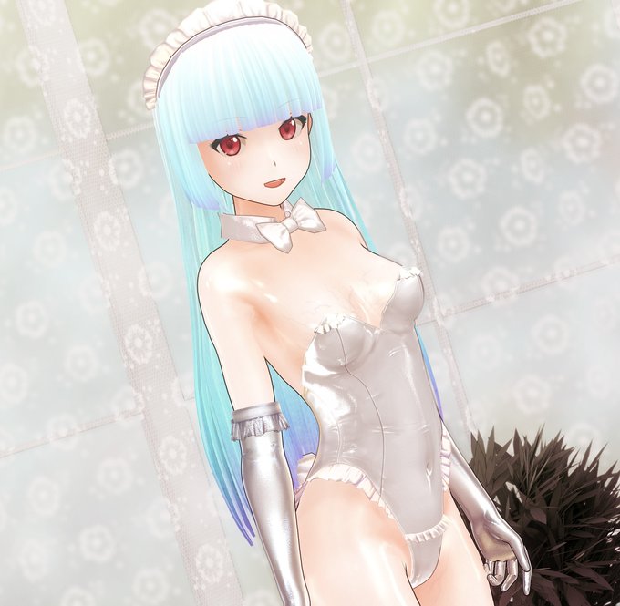 クーラにメイド衣装を着せてみる 