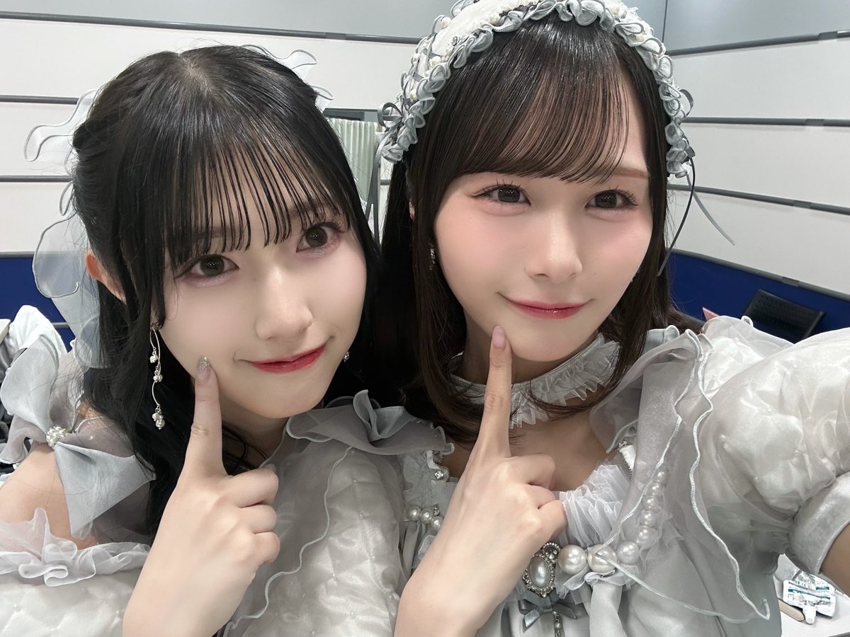 萌ちゃんお誕生日おめでと〜っ🎂

歳を重ねる瞬間に一緒にいれて
みんなでお祝いできたの
とーっても嬉しかった՞ o̴̶̷̤  ̫ o̴̶̷̤ ՞

ステージでの姿も日常も魅力たっぷりすぎて… 私は萌子になりたいです(なれません)

#蟹沢萌子生誕祭2025