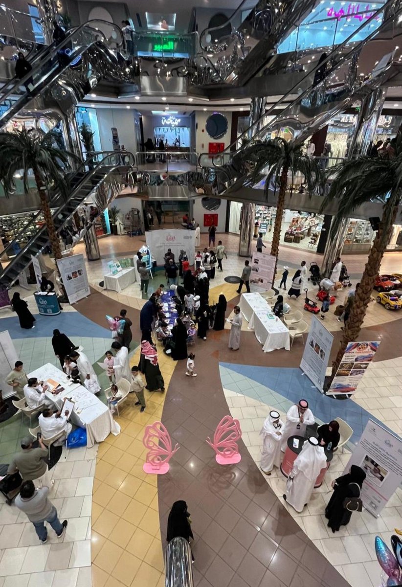 تدعوكم #جمعية_الفراشة
لفعاليات التوعية والتثقيف بمناسبة #الأسبوع_العالمي_لإنحلال_الجلد_الفقاعي ( الفراشة )
الجمعة والسبت 25 - 24 أكتوبر 2025
من الساعة 4 عصراً إلى الساعة 10 مساءاً في صيرفي ميجا مول