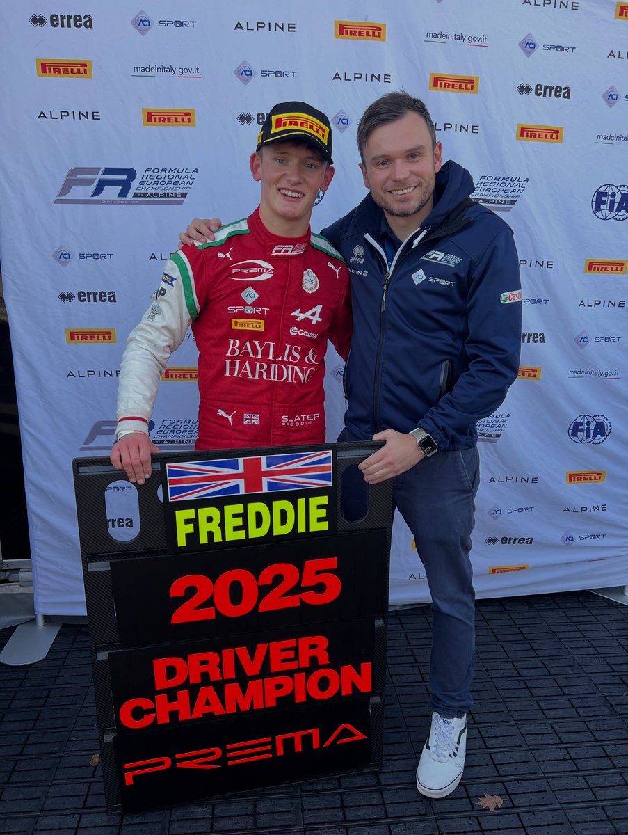 A huge congratulations to Freddie Slater who joins the list of #FRECA Champions 🏆

What a pleasure to call him over the line as champion once again today in what was an intense race 🤯

Excited to see what is ahead for him in the future 

Now onto Race 💯 tomorrow 💪