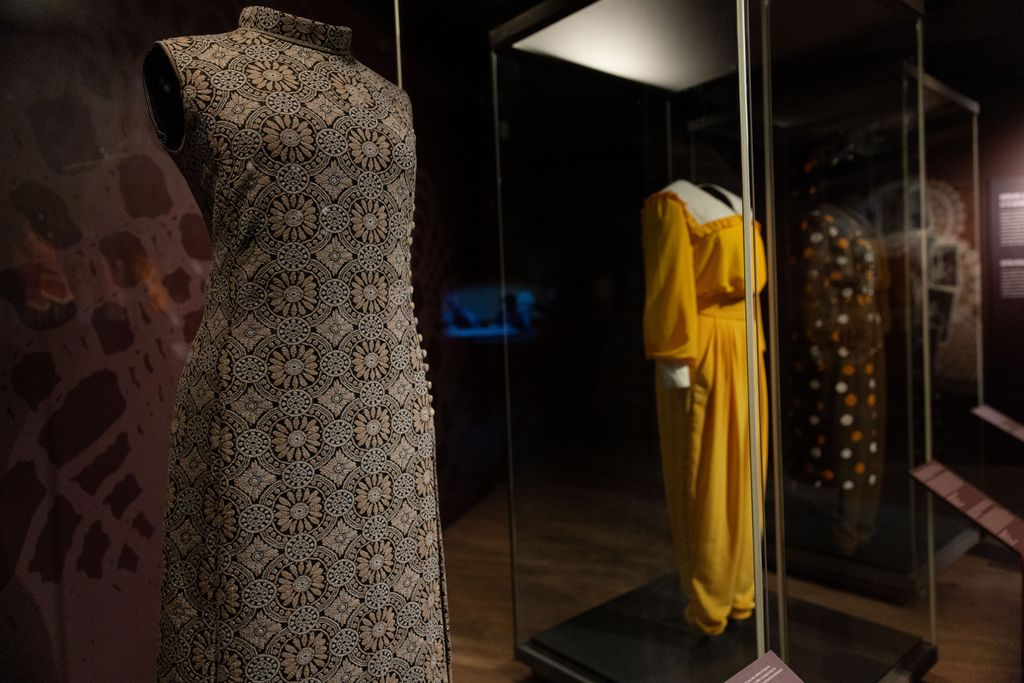 DLVisionMode's tweet image. Visitez au @MuseeMcCordStew jusqu&apos;au 12 avril 2026 la pertinente exposition intitulée Le travail de nos tantines : la force du dévouement #Exposition #Montreal #CommunauteNoire #Tantines #DLVisionMode
👉
musee-mccord-stewart.ca/fr/expositions…