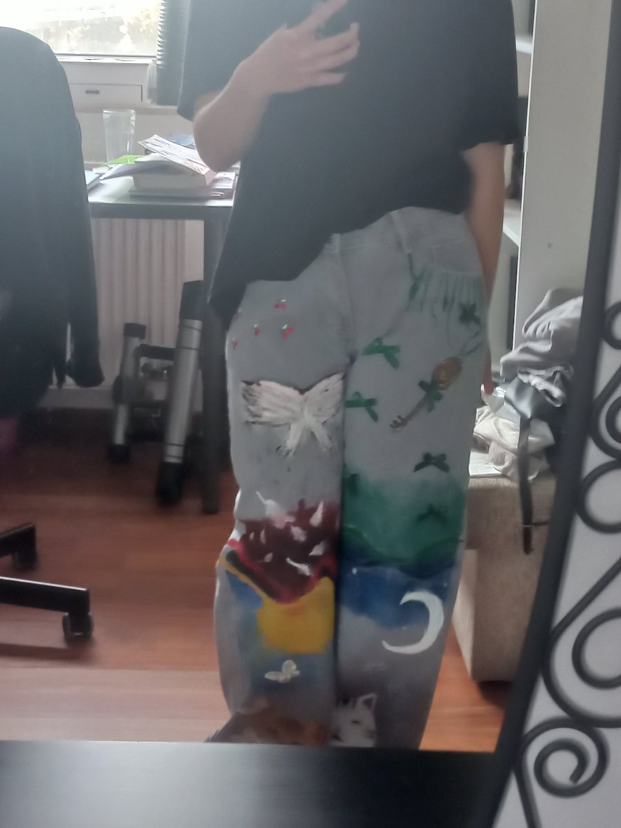 m_literaturaa's tweet image. Może i nie spotkałam się z Ploty ale trzeba nosić😝❣️

@helliautorka #theremainsofhellish #hellish #twitteroweksiążkary