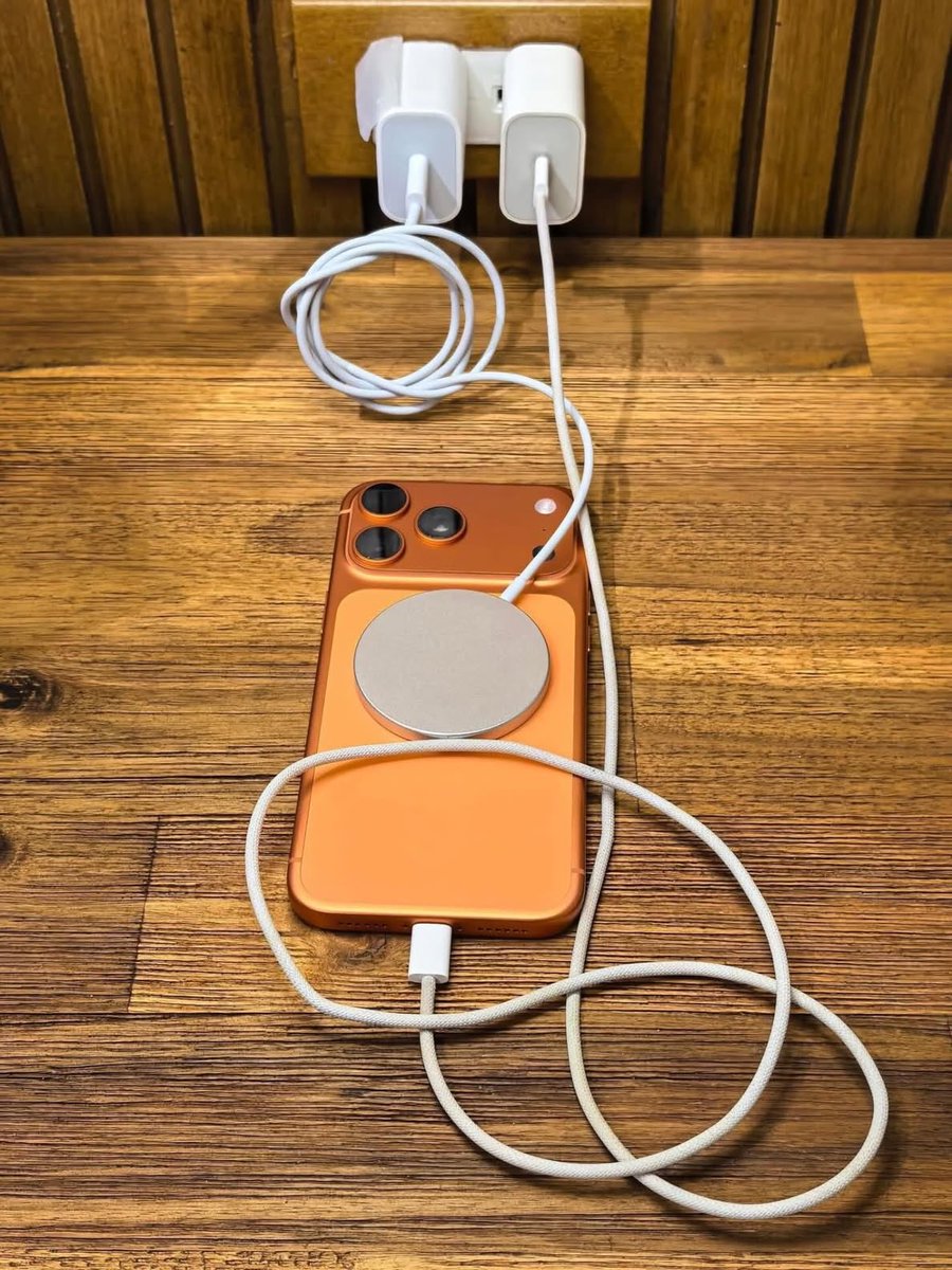 emkwan's tweet image. When you’re in a rush and gota supercharge 😂