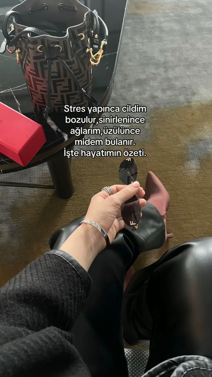 ÖZGE (@ozgeppn) on Twitter photo 