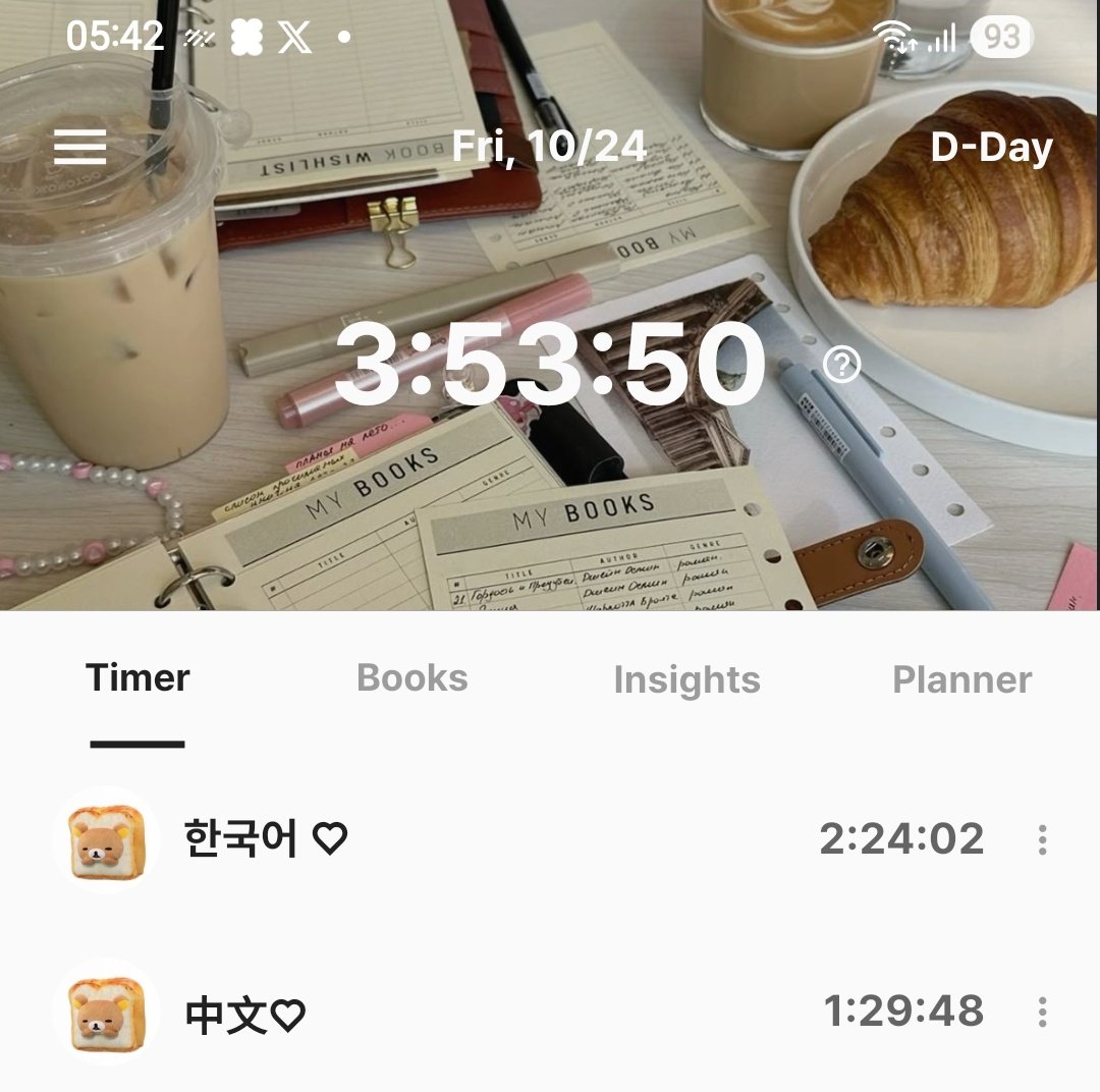 brilovestoread's tweet image. ᯓ★₊˚⊹Study Log₍ᐢ. .ᐢ₎ ₊˚⊹♡
₊˚⊹ [10.24.2025]₊˚⊹ 

~ Today, I had so much fun learning and writing in Mandarin and Korean as well as watching videos on YouTube in those languages. 

I will continue tomorrow.🦋

#studytwt #studylog #langtwt