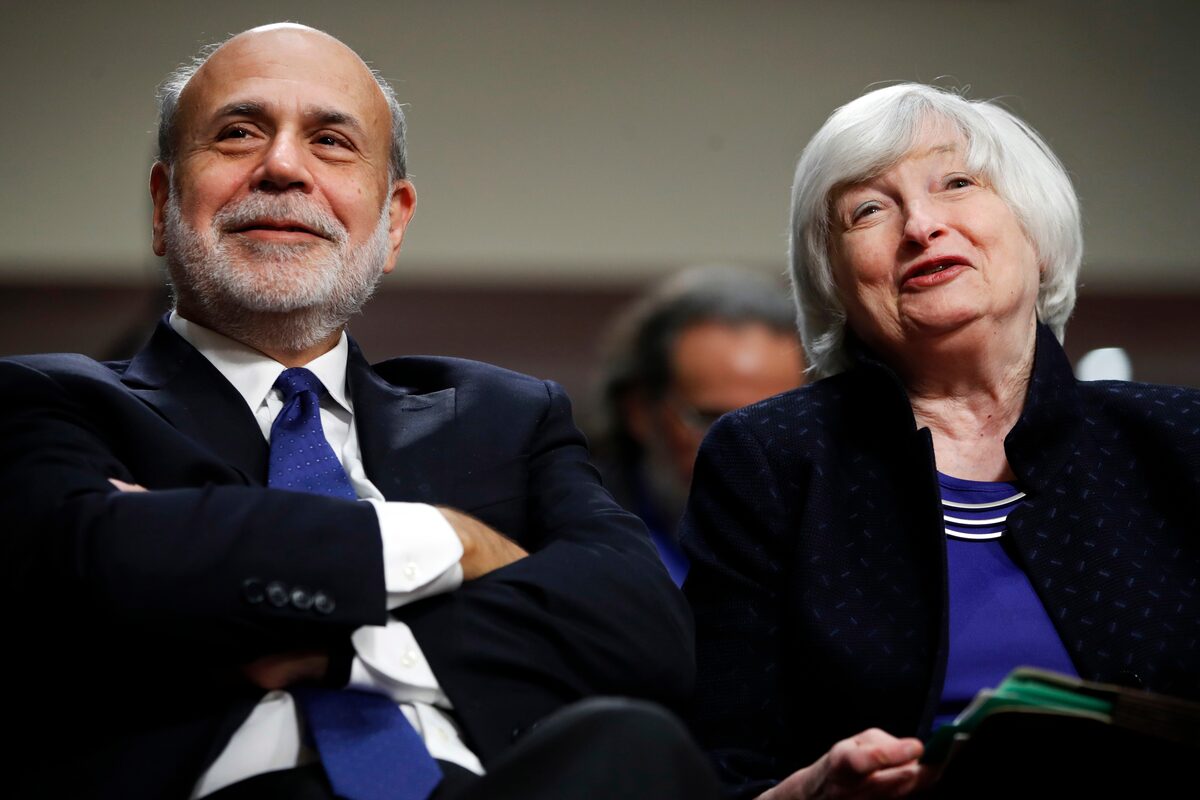 🚨 INVESTING : "Ex leader della Fed Bernanke e Yellen chiedono alla Corte Suprema di annullare i dazi globali di Trump: 'Basati su false concezioni sull'economia mondiale'"