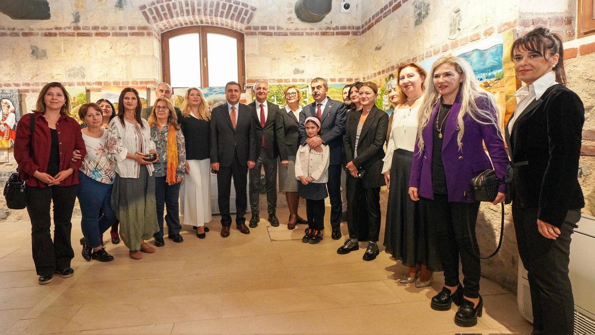 ♦️ Kadıköy Bostancı ve Tuzla Halk Eğitimi Merkezlerimizin iş birliğiyle hazırlanan “Evliya Çelebi’nin İzinde” sergisi, Rami Kütüphanesi’nde sanatseverlerle buluştu. 

Millî Eğitim Bakanımız Sayın Yusuf Tekin ve Millî Eğitim Müdürümüz Murat Mücahit Yentür’ün katılımıyla