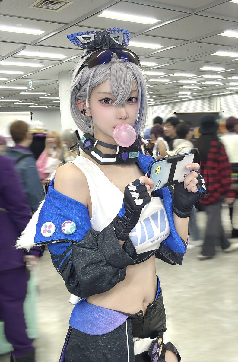 池ハロナイトで1人黙々とゲームする銀狼

 #池ハロ2025 #崩壊スターレイル