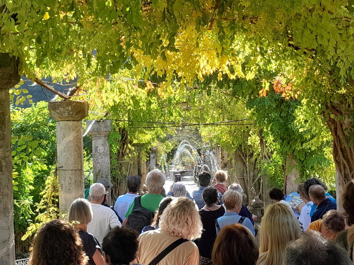 AjStaMariaCami's tweet image. #cultura #sortides
Avui dematí hem visitat les cases i els jardins d’Alfàbia guiats per Tomàs Vibot.