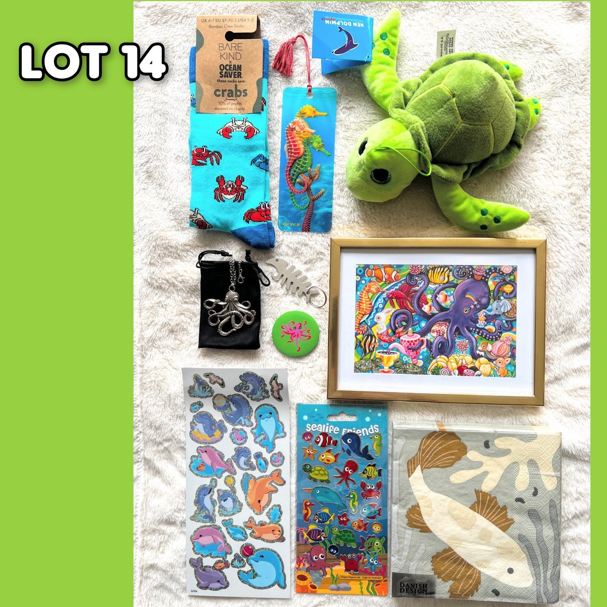 Nesquik1962's tweet image. Maybe you are looking for a gift for #Christmas why not have a look on #HelpAnimalsUK on facebook who have a #AutumnAuction for #pet &amp;amp; #wildlife #rescues. Get a gem &amp;amp; do a good deed &amp;amp; bid on a lot. Some lots are allotted others you can choose from a list.
facebook.com/share/p/1A9tWW…