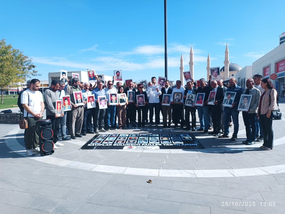 ihd_urfa's tweet photo. 59. HAFTA: ŞEFİK GEÇGEL'İN FAİLLERİ SORULDU 

11 Kasım 1993'te Urfa/Siverek/Yılanlı Köyü'ndeki evinden askeri araçla gözaltına alındıktan sonra kendisinden bir daha haber alınamayan Şefik Geçgel'in faillerini sorduk.

#CumartesiAnneleri https://t.co/NLsgeT5yUC