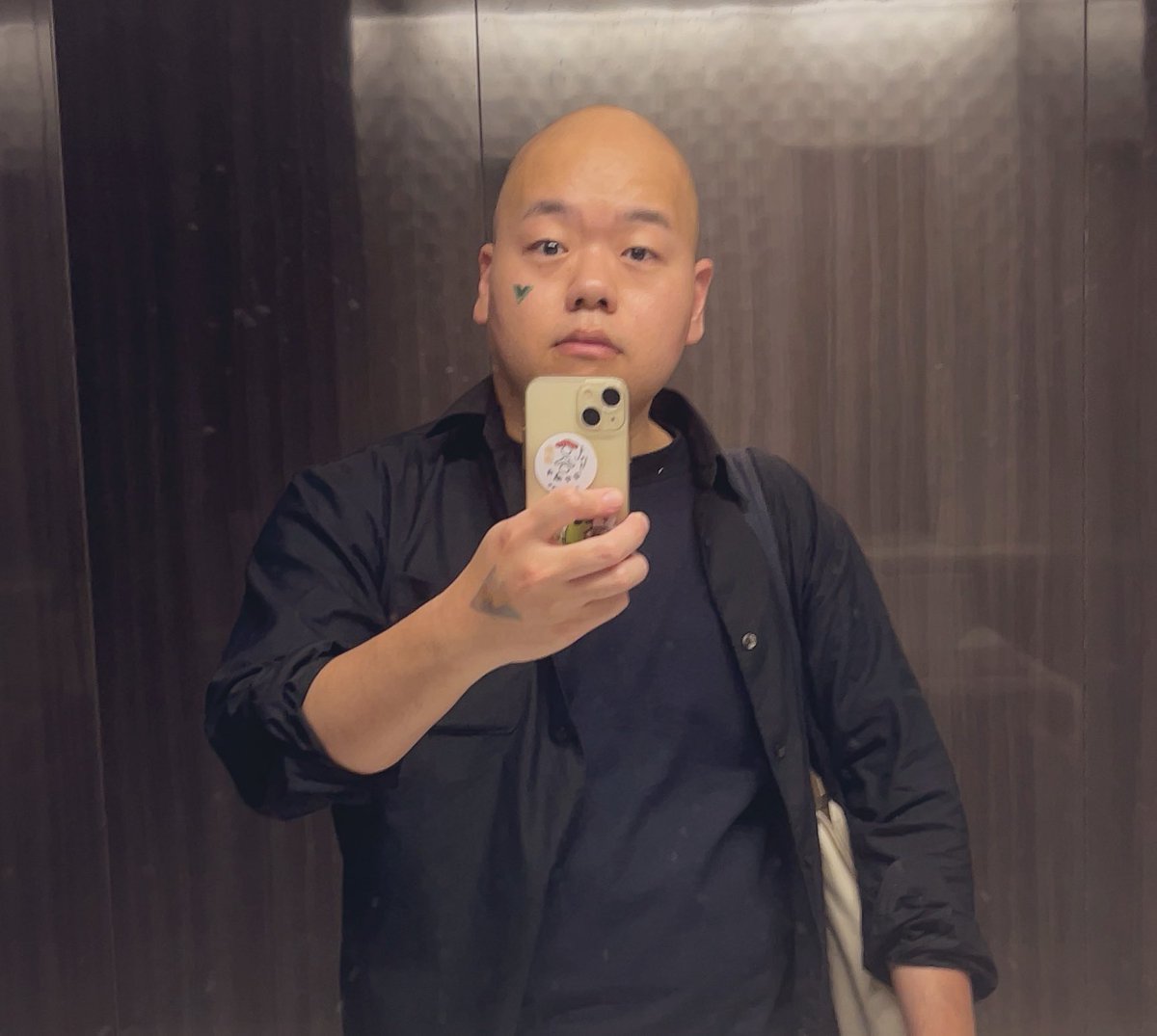 yusuktan's tweet image. Vに染まっています #vuefes